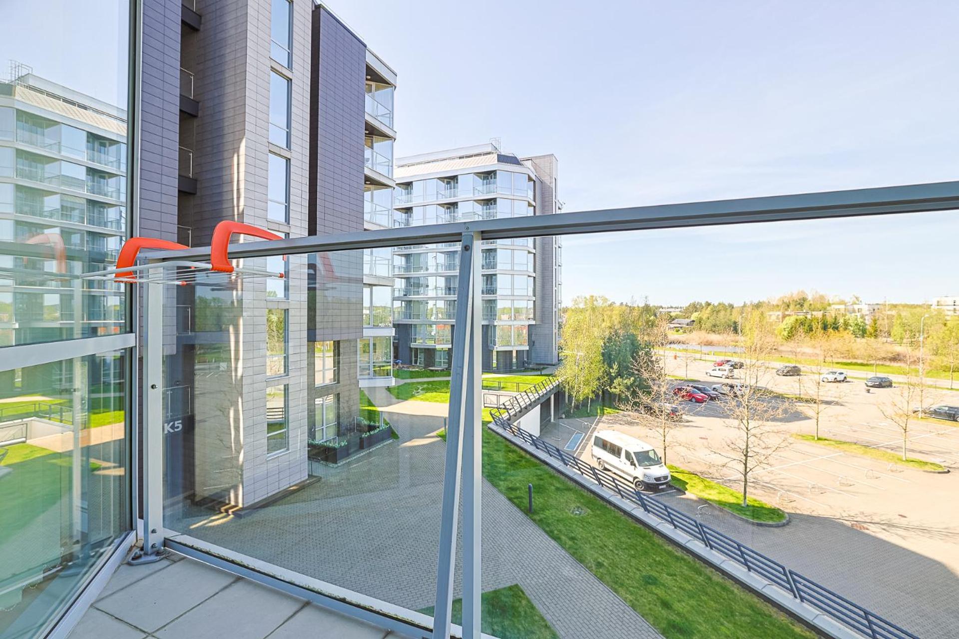 Elija Swan-Toy Apartments ซเวนตายิ ภายนอก รูปภาพ